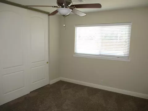 Bedroom - 1028 Veronica Dr, Paso Robles, CA 93446 photo 6 of 8