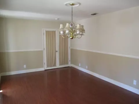 Living - 1028 Veronica Dr, Paso Robles, CA 93446 photo 1 of 6
