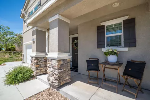 37515 Henna Ln, Palmdale, CA 93551