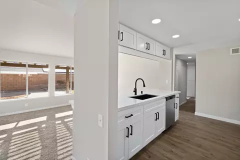 44251 Watford Ave, Lancaster, CA 93535 photo 7