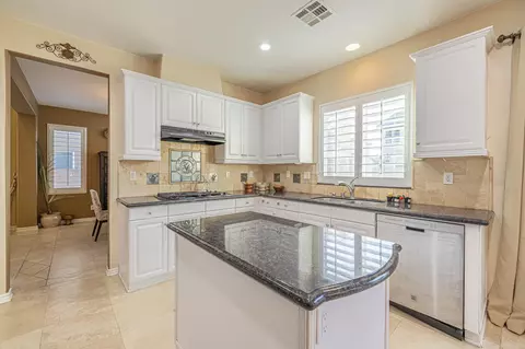 Kitchen - 6043 Ryans Pl, Lancaster, CA 93536 photo 2 of 3