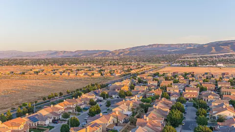 View/Area - 6043 Ryans Pl, Lancaster, CA 93536 photo 7 of 8
