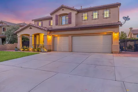 Exterior - 6043 Ryans Pl, Lancaster, CA 93536 photo 3 of 10