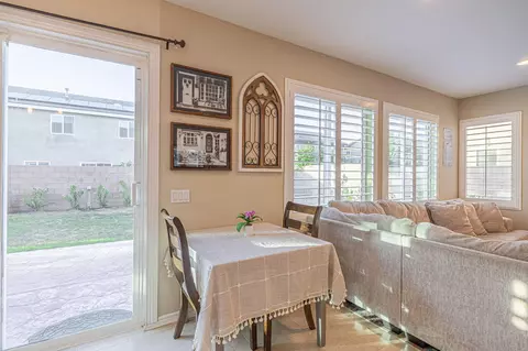 Dining - 6043 Ryans Pl, Lancaster, CA 93536 photo 3 of 3