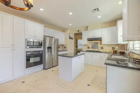 Kitchen - 6043 Ryans Pl, Lancaster, CA 93536 photo 1 of 3