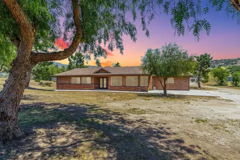 35518 Via Famero Dr, Acton, CA 93510