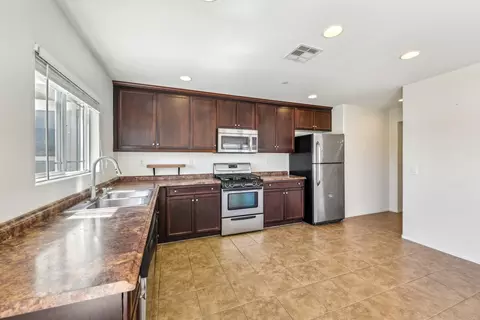 43320 Tali St, Lancaster, CA 93535 photo 6