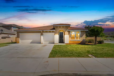 3540 Tamarisk Dr, Palmdale, CA 93551
