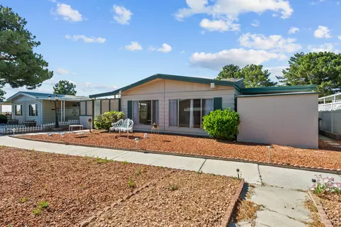 48303 20th St N #170, Lancaster, CA 93534