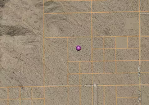 197 Th East K4, Lancaster, CA 93535