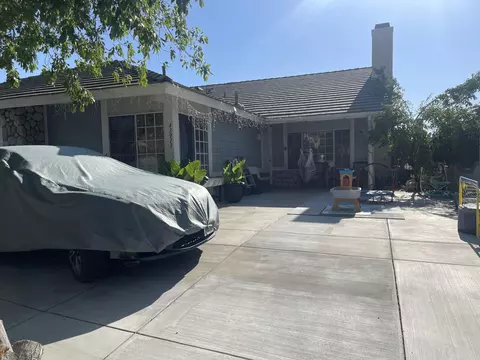 Exterior - 43913 Delgado Ct, Lancaster, CA 93535 photo 2 of 9