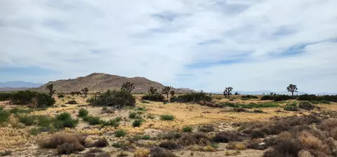 164 Avenue K, Lancaster, CA 93535