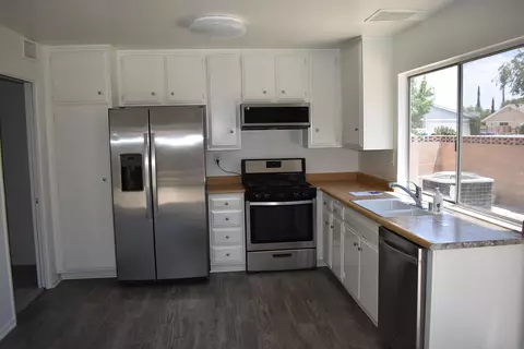37931 29th St E, Palmdale, CA 93550 photo 26