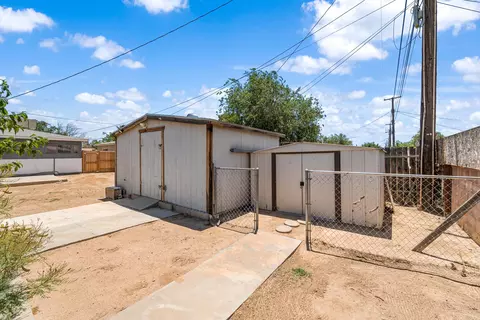 44933 Andale Ave, Lancaster, CA 93535 photo 22