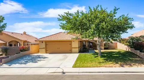 3336 Poplar St, Rosamond, CA 93560
