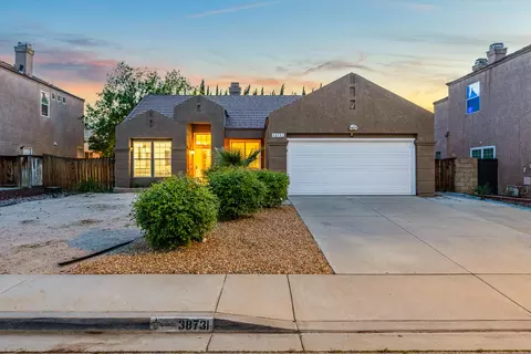 38731 Almador Ct, Palmdale, CA 93551