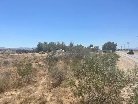 Rosamond Blvd, Mojave, CA 93501 photo 15