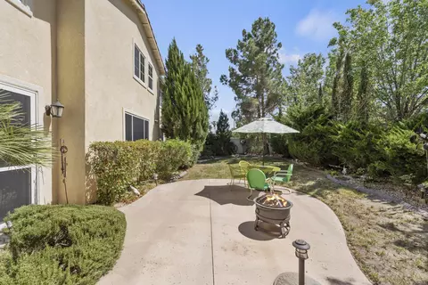 Exterior - 37809 Nova Ave, Palmdale, CA 93552 photo 4 of 14