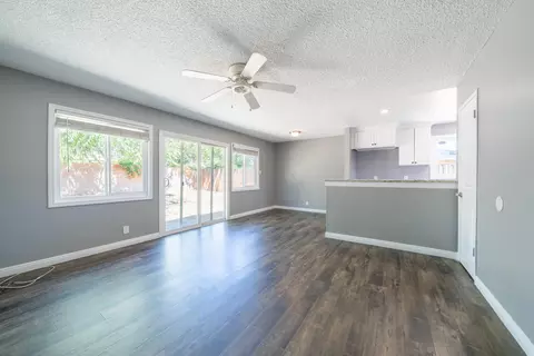 Living - 45309 Andale Ave, Lancaster, CA 93535 photo 1 of 2