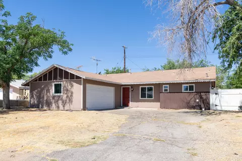 Exterior - 45309 Andale Ave, Lancaster, CA 93535 photo 2 of 5