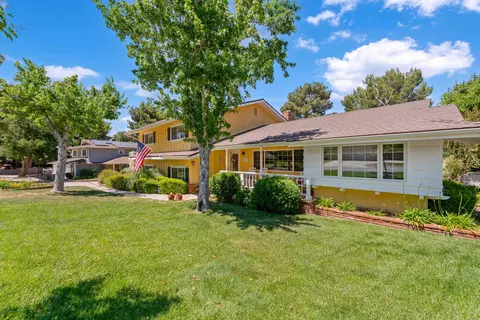 42026 Tilton Dr, Lancaster, CA 93536