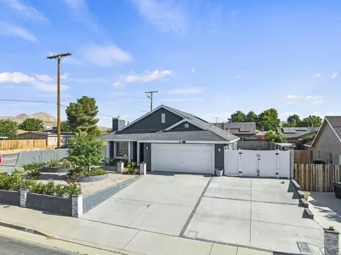1475 Richfield Ave, Rosamond, CA 93560