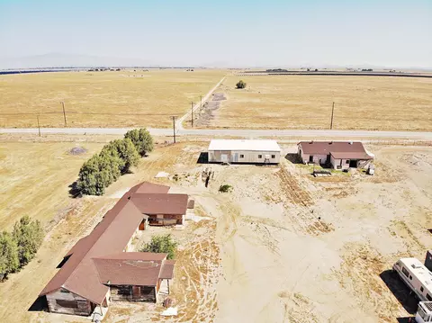 7344 Ave I W, Lancaster, CA 93536