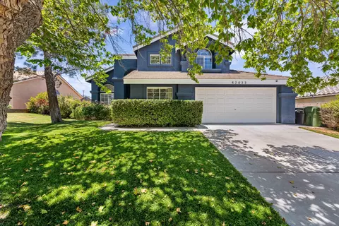 42033 Quail Creek Dr, Quartz Hill, CA 93536