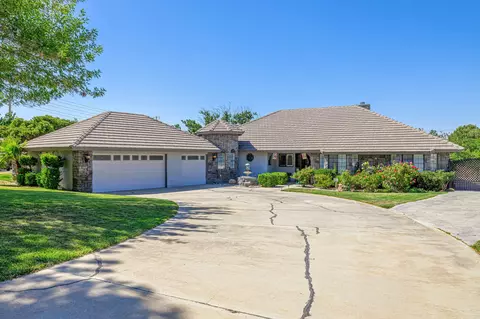 5935 Pomegranate Pl, Palmdale, CA 93551