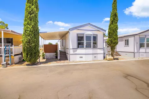 4209 Rosamond Blvd W #SPC 3, Rosamond, CA 93560
