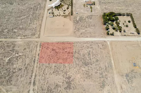 Roland Ave & 77th Street W, Rosamond, CA 93560