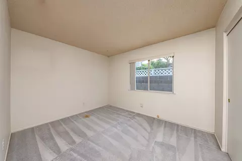 3350 J-2 W, Lancaster, CA 93536 photo 25