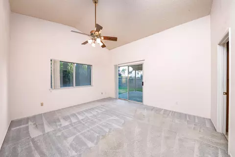 3350 J-2 W, Lancaster, CA 93536 photo 27