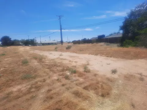 2 Catalpa Ave, California City, CA 93505