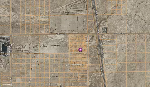 Cor Avenue E3 11 Stw, Lancaster, CA 93534 photo 2