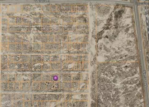 Cor Avenue E3 11 Stw, Lancaster, CA 93534