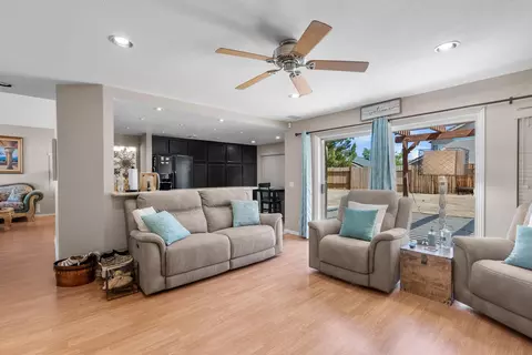 Other - 3335 Rollingridge Ave, Palmdale, CA 93550 photo 4 of 9