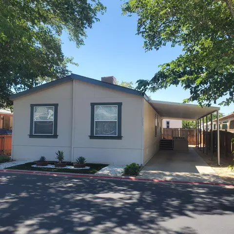 3524 E R Ave #205, Palmdale, CA 93550