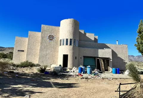 19750 Panorama Rd, Llano, CA 93544