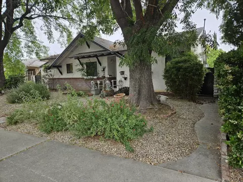 7014 Fallbrook Ave, West Hills, CA 91307