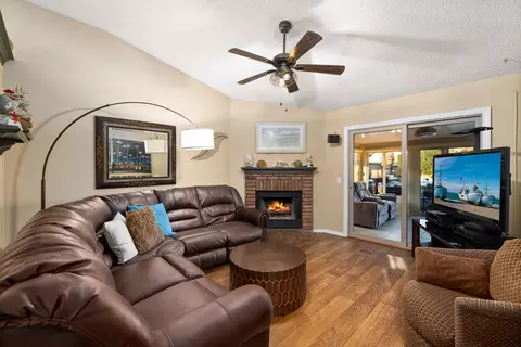 43110 11th St E, Lancaster, CA 93535 photo 5