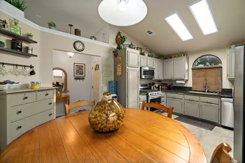 43110 11th St E, Lancaster, CA 93535 photo 14