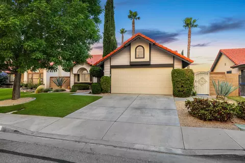 43110 11th St E, Lancaster, CA 93535 photo 2
