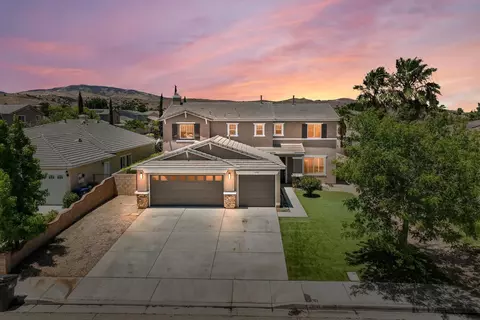 39301 Jacob Dr, Palmdale, CA 93551