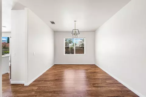 Living - 39301 Jacob Dr, Palmdale, CA 93551 photo 5 of 10