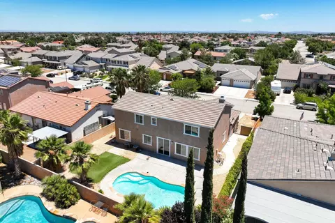 View/Area - 39301 Jacob Dr, Palmdale, CA 93551 photo 4 of 7