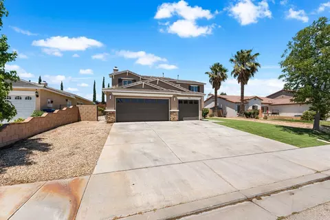 Exterior - 39301 Jacob Dr, Palmdale, CA 93551 photo 11 of 12