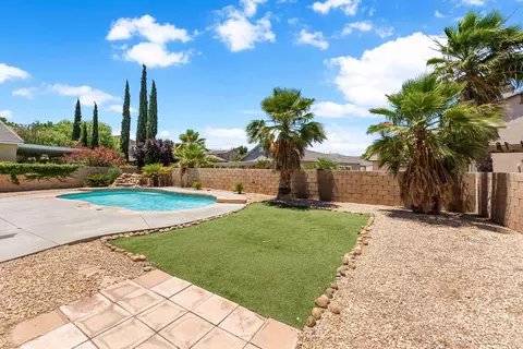 Exterior - 39301 Jacob Dr, Palmdale, CA 93551 photo 8 of 12