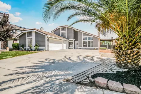2630 Peaceful Way, Lancaster, CA 93535