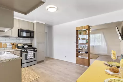Kitchen - 49509 Brett Ave, Tehachapi, CA 93561 photo 3 of 3